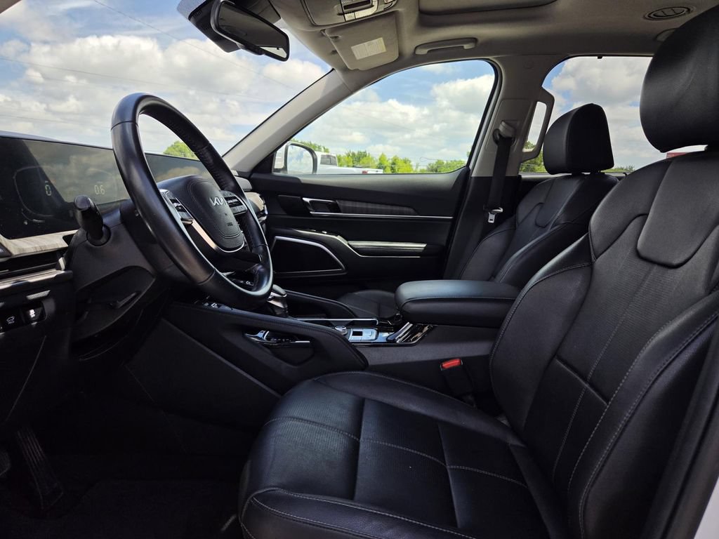 Used 2025 Kia Telluride EX FWD image 9
