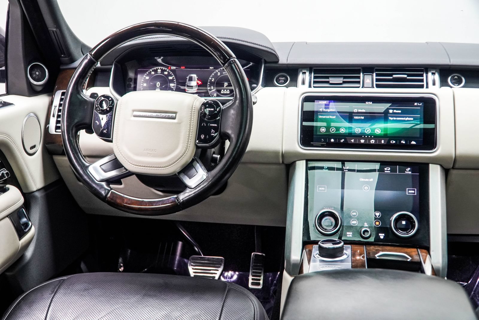 Used 2021 Land Rover Range Rover P525 Westminster Edition LWB AWD/4WD image 17