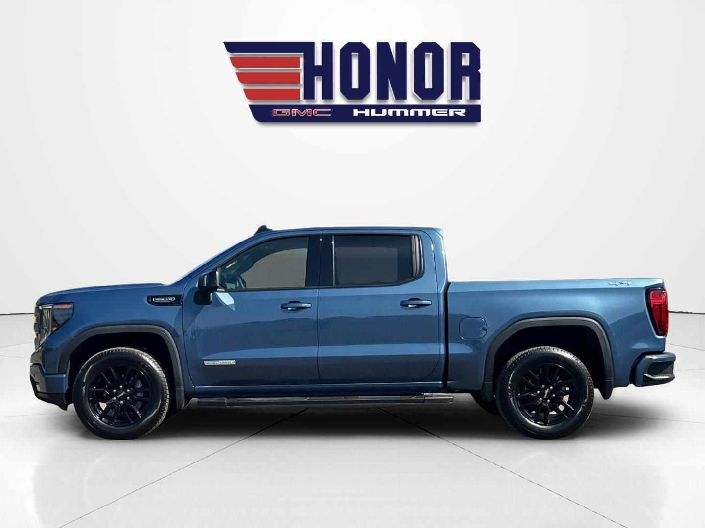 Used 2026 GMC Sierra 1500 Elevation w/ Elevation Premium Package AWD/4WD image 7