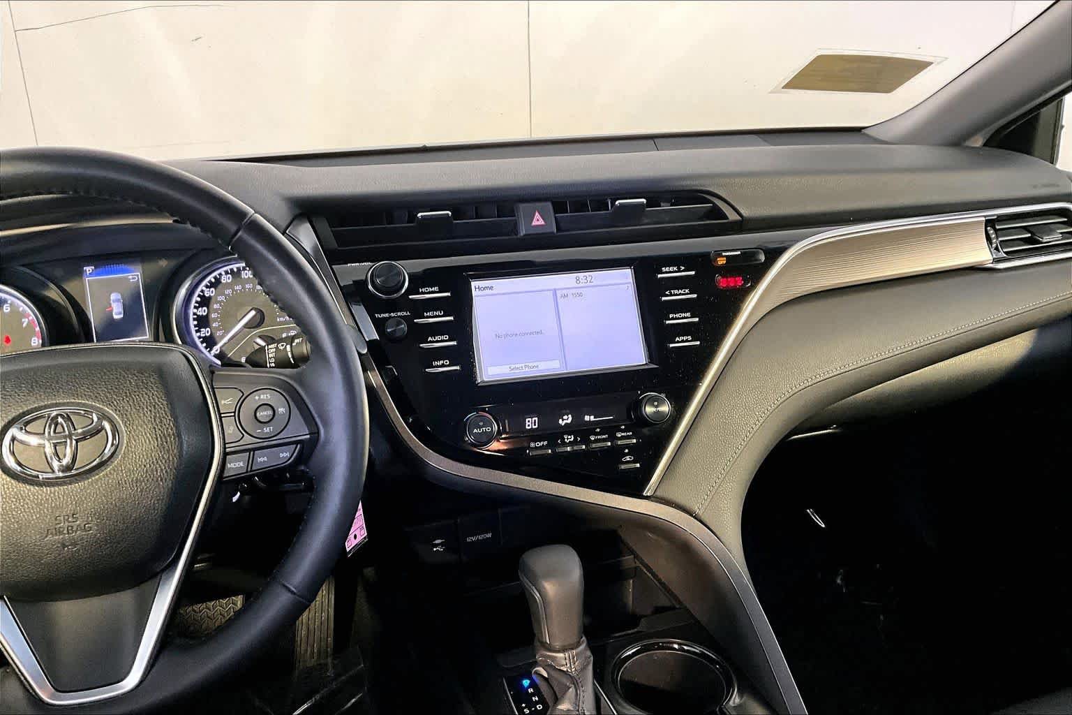 Used 2018 Toyota Camry FWD image 7