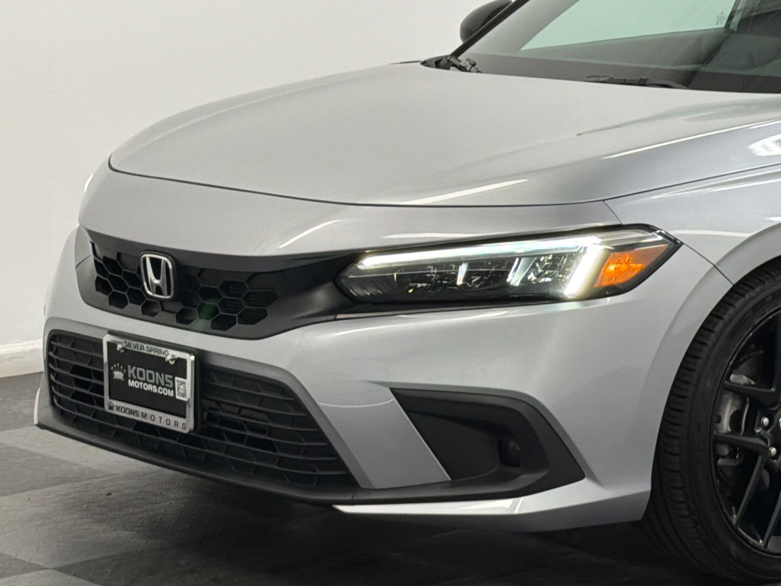 Used 2024 Honda Civic Sport image 2