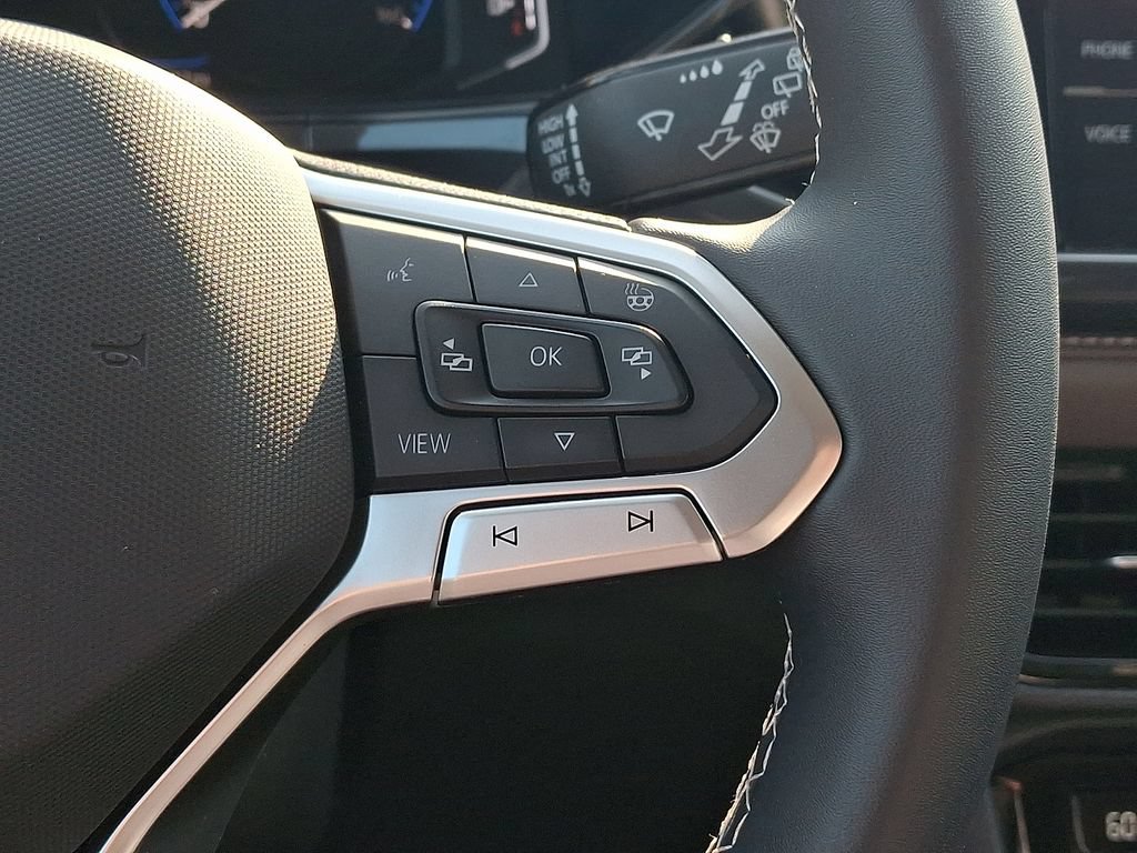 Used 2022 Volkswagen Taos SEL AWD/4WD image 25