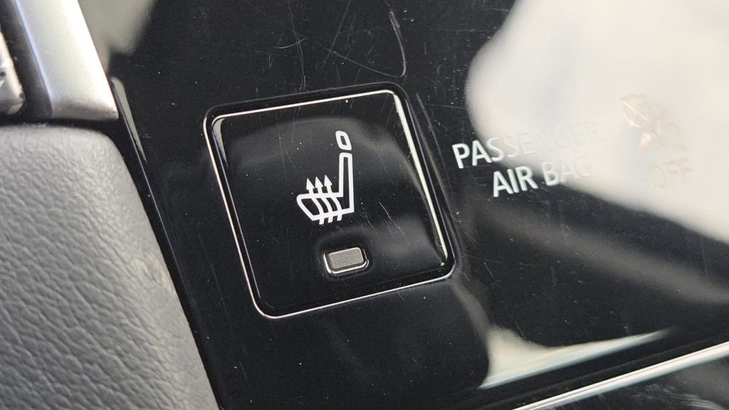 Used 2019 INFINITI Q50 Signature Edition w/ Cargo Package (L96) image 4