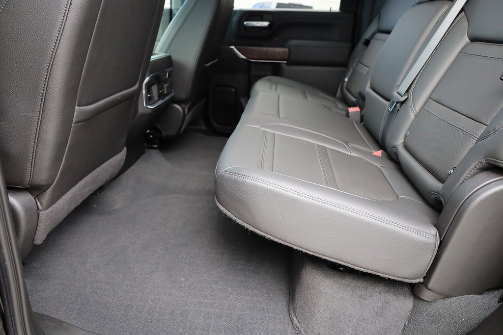 Used 2021 GMC Sierra 3500 Denali w/ Denali Black Diamond Edition image 18