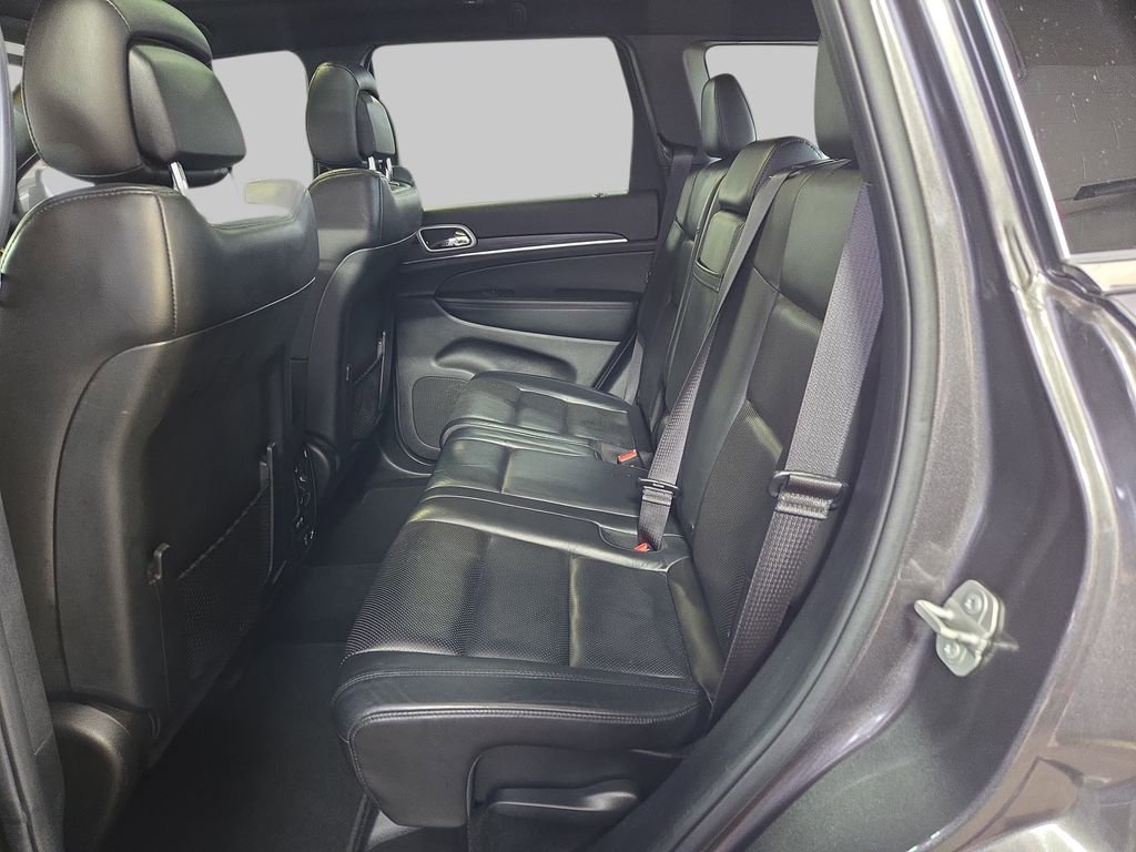 Used 2019 Jeep Grand Cherokee Limited w/ Luxury Group II AWD/4WD image 17