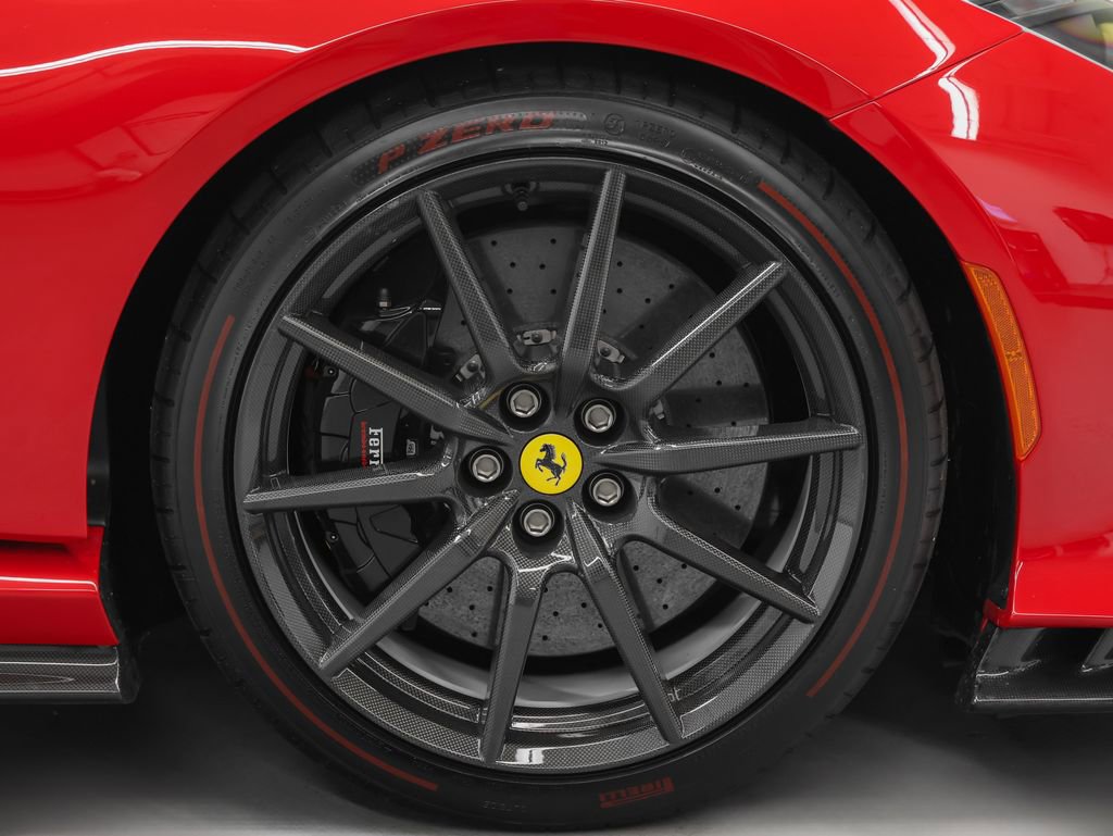 Used 2024 Ferrari 812 Competizione image 17