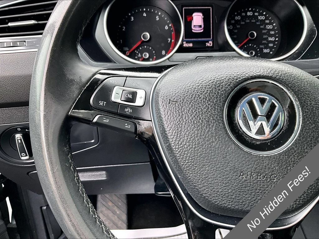 Used 2020 Volkswagen Tiguan SE w/ Panoramic Sunroof Package AWD/4WD image 15