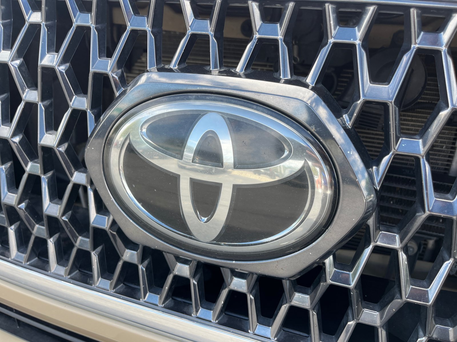 Used 2019 Toyota Tacoma TRD Off-Road w/ Technology Package AWD/4WD image 30