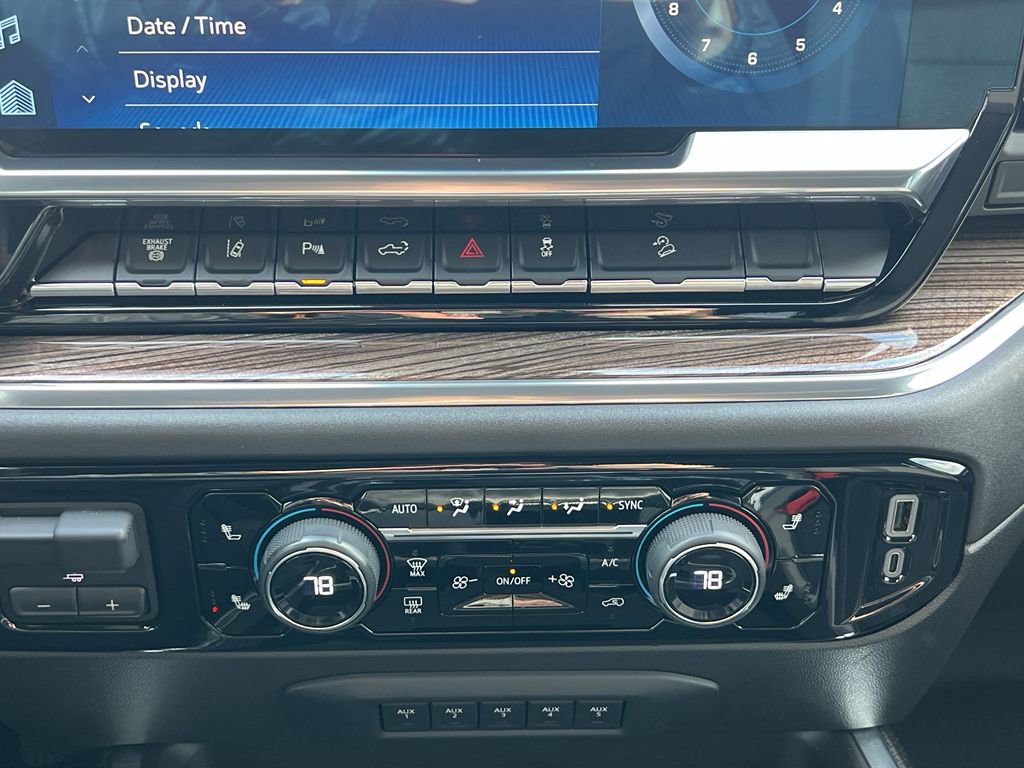 Used 2024 Chevrolet Silverado 3500 LT w/ Midnight Edition image 24