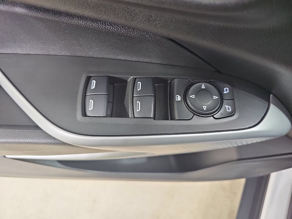 Certified 2024 Chevrolet Trax RS w/ Driver Confidence Package FWD image 32