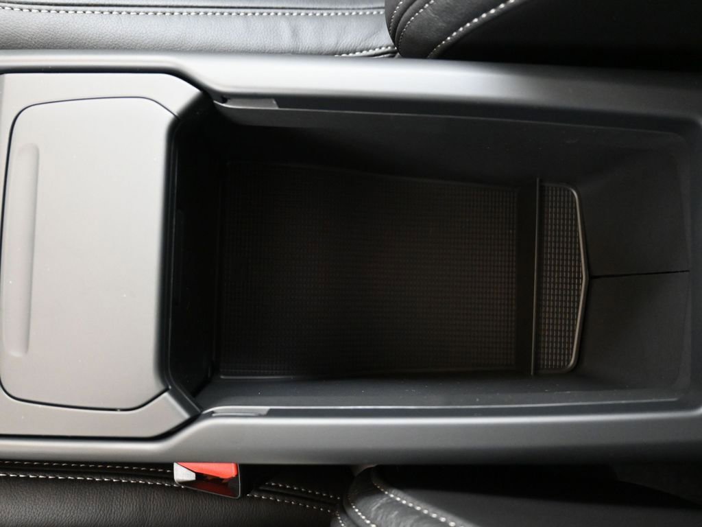 New 2026 Volvo XC40 B5 Ultra w/ Protection Package Premier image 38