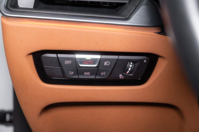 Used 2022 BMW 430i Convertible w/ Convenience Package image 18