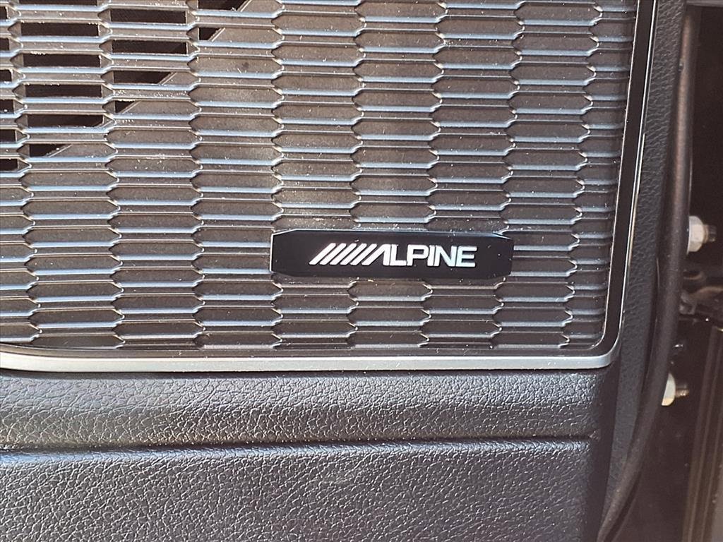 Used 2022 Jeep Grand Cherokee Limited image 19