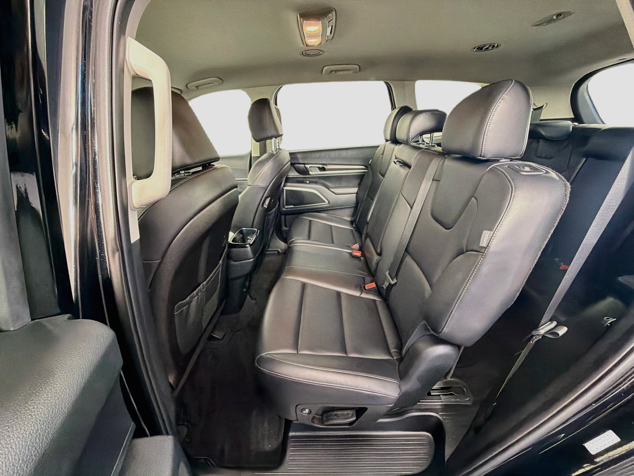 Used 2025 Kia Telluride LX FWD image 29