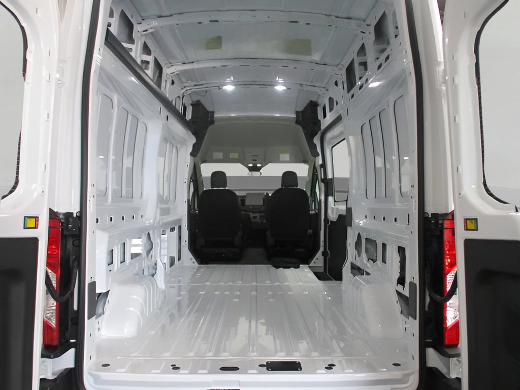 New 2023 Ford E-Transit 148 High Roof RWD image 12