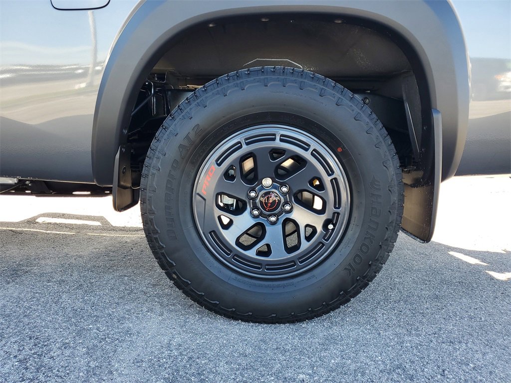 New 2026 Nissan Frontier PRO-4X w/ Pro-4x Convenience Package image 3