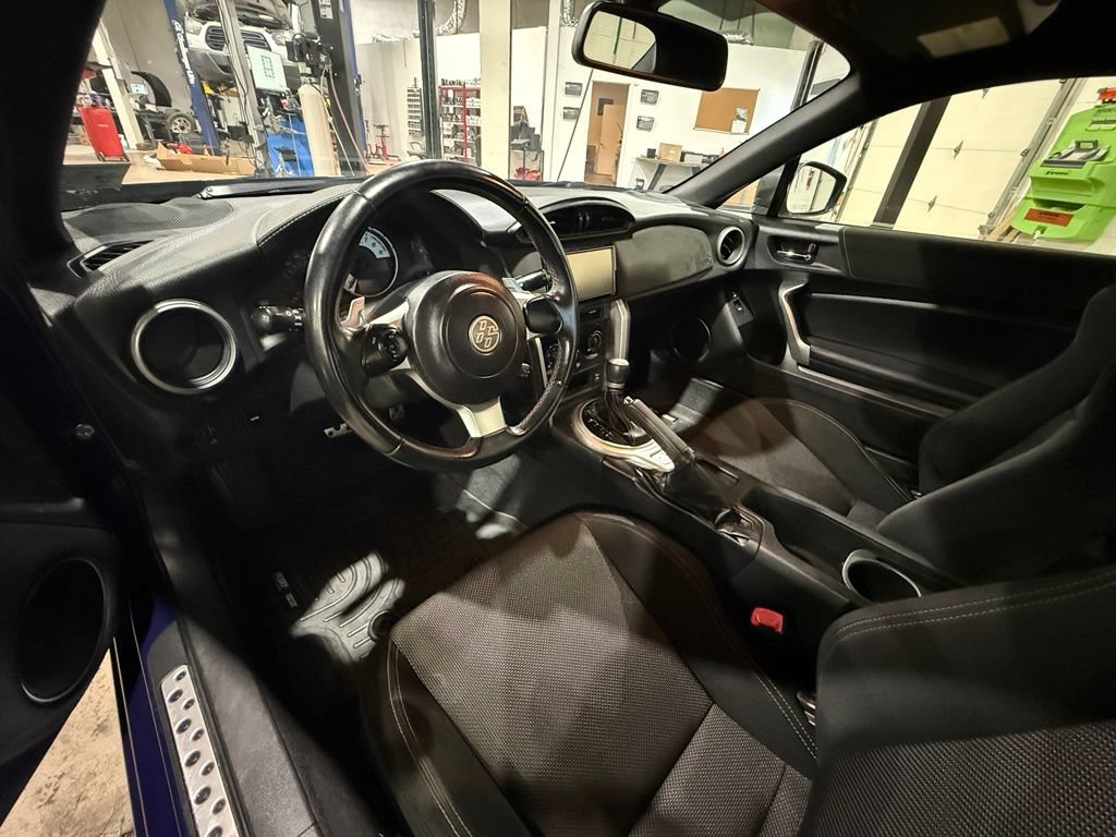 Used 2019 Toyota 86 RWD image 18