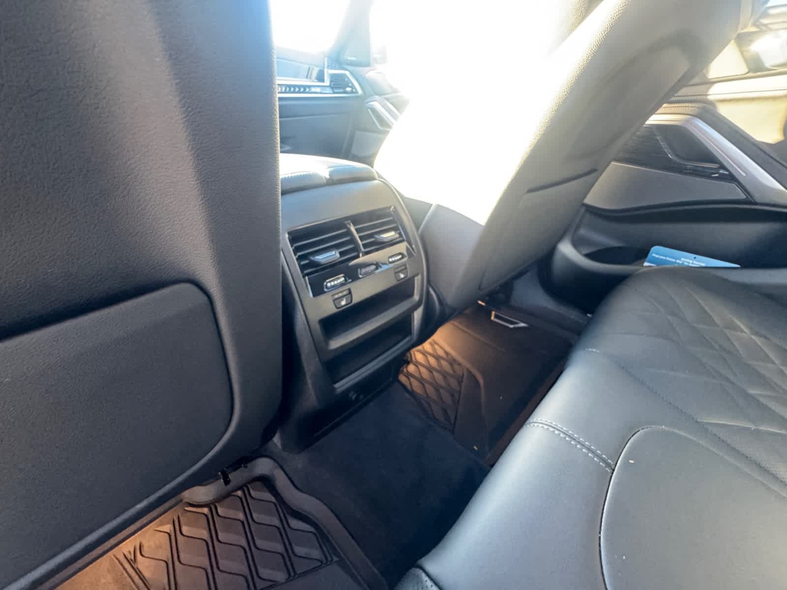 Used 2024 BMW X6 xDrive40i w/ Premium Package AWD/4WD image 16