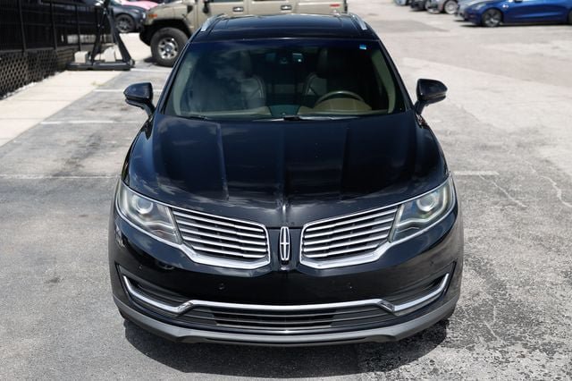 Used 2016 Lincoln MKX Reserve w/ Technology Package FWD image 20