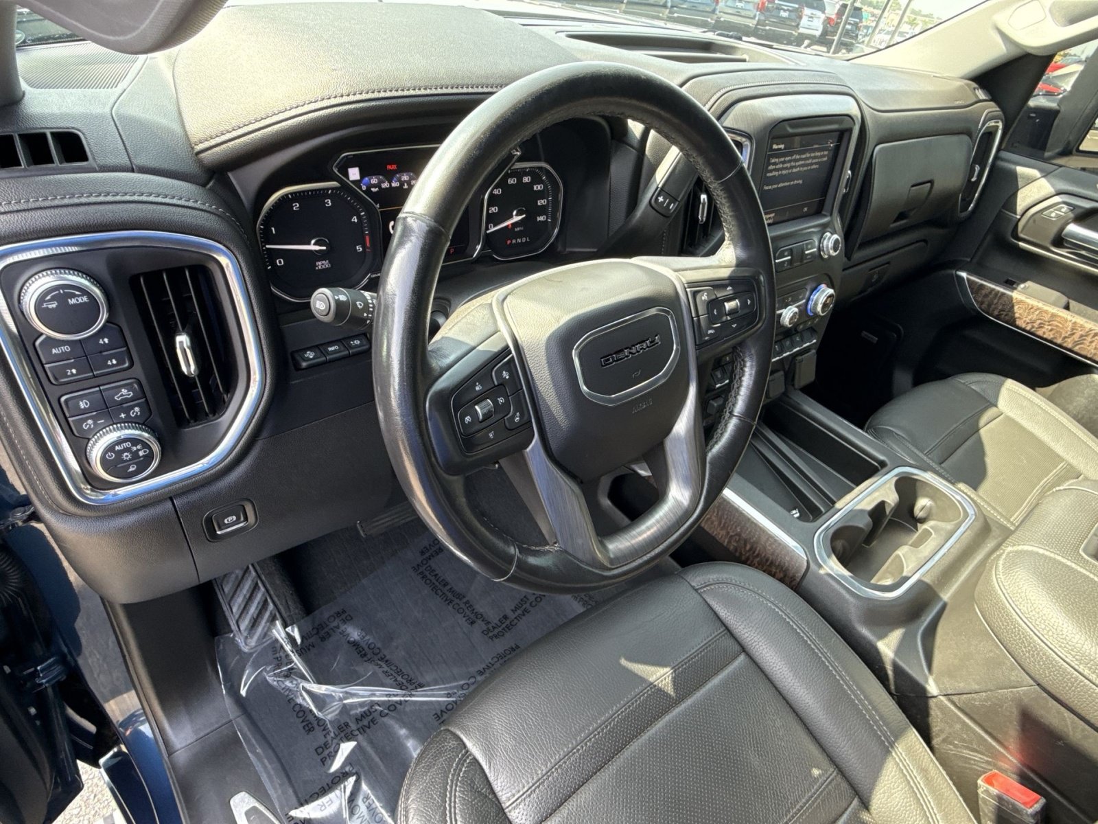 Used 2021 GMC Sierra 3500 Denali w/ Denali Ultimate Package AWD/4WD image 16