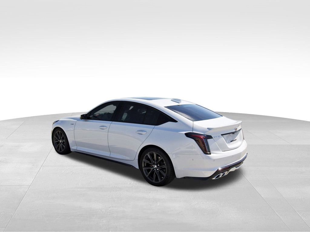 Used 2026 Cadillac CT5 V image 3