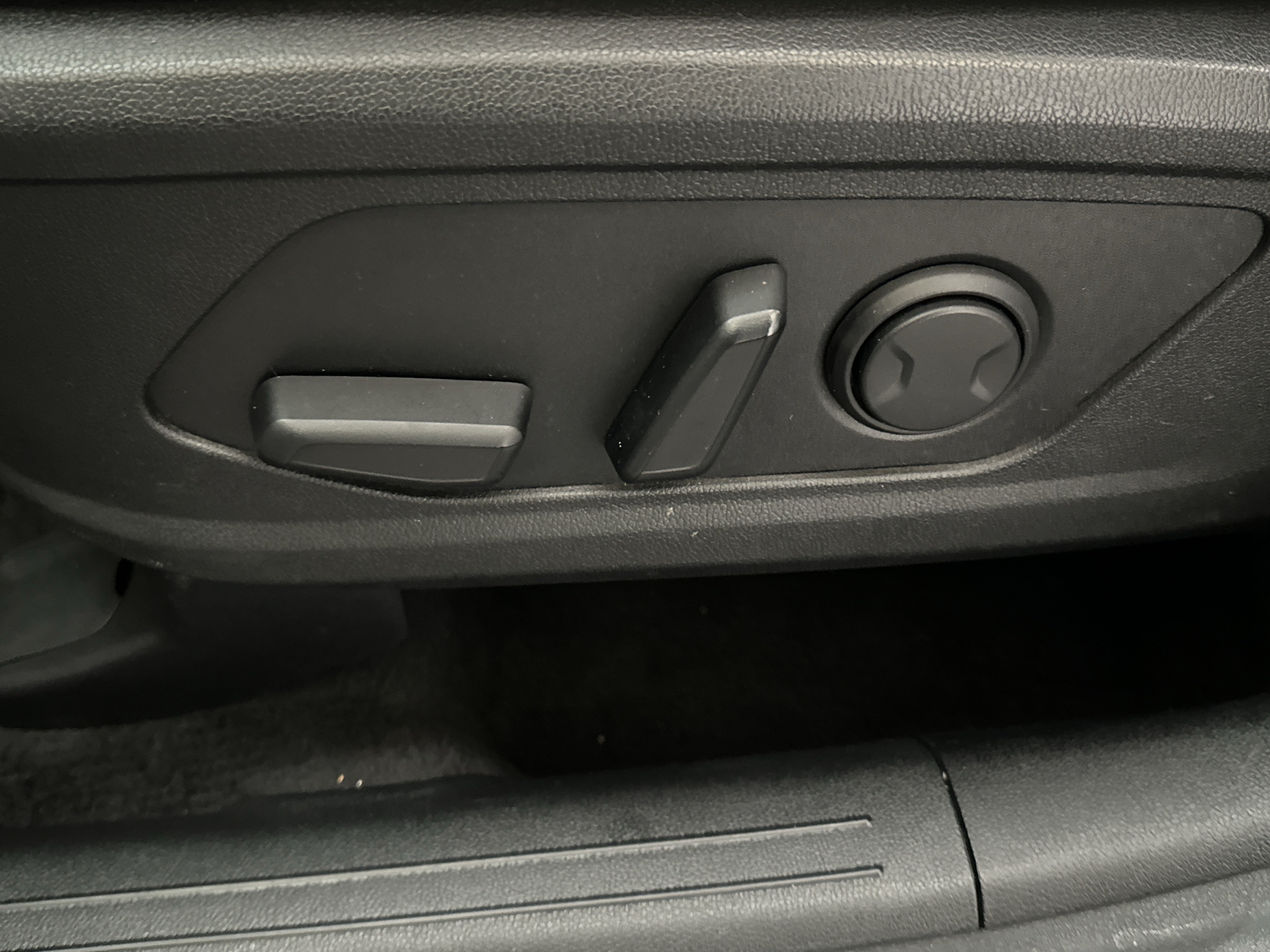 Used 2022 Kia Sorento SX FWD image 17