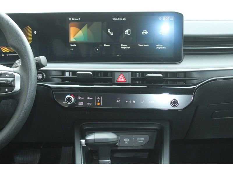 Used 2025 Kia K5 LXS image 16