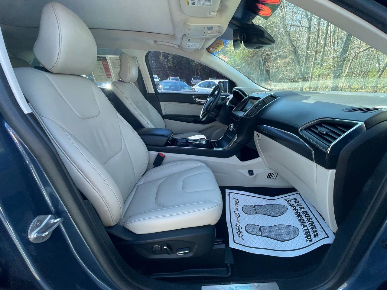 Used 2019 Ford Edge Titanium w/ Cold Weather Package image 30