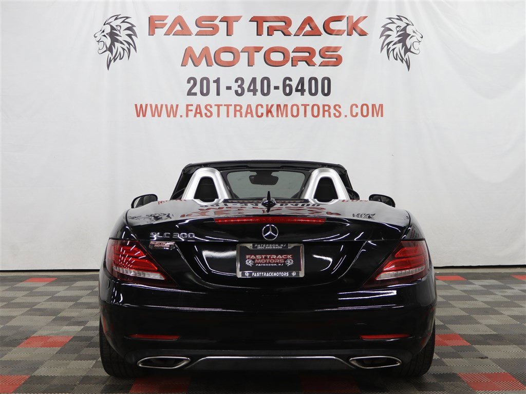 Used 2017 Mercedes-Benz SLC 300 image 4