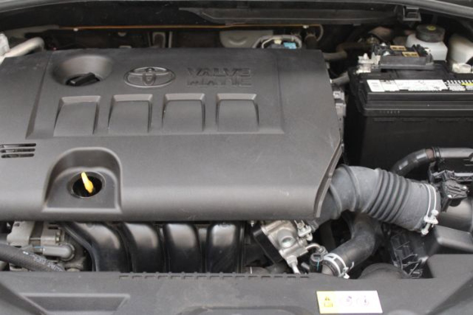 Used 2020 Toyota C-HR LE image 27