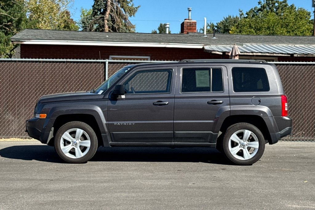 Used 2016 Jeep Patriot Sport w/ Power Value Group AWD/4WD image 10