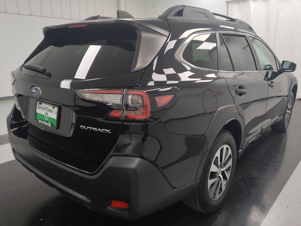 Used 2023 Subaru Outback Premium AWD/4WD image 9