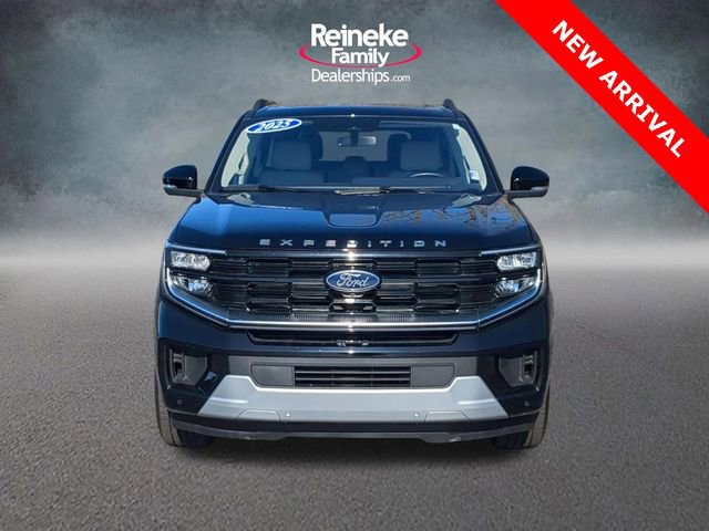 Used 2025 Ford Expedition Max Platinum AWD/4WD image 2