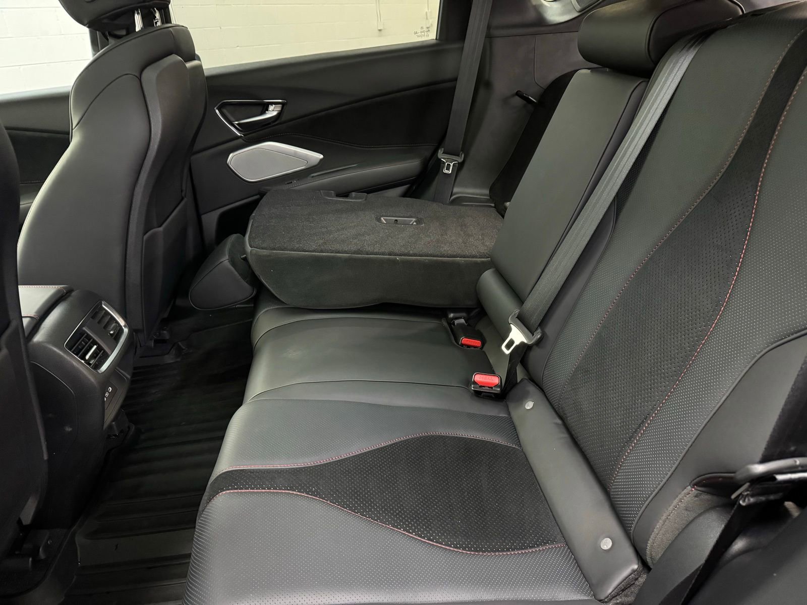 Used 2024 Acura RDX A-Spec image 29
