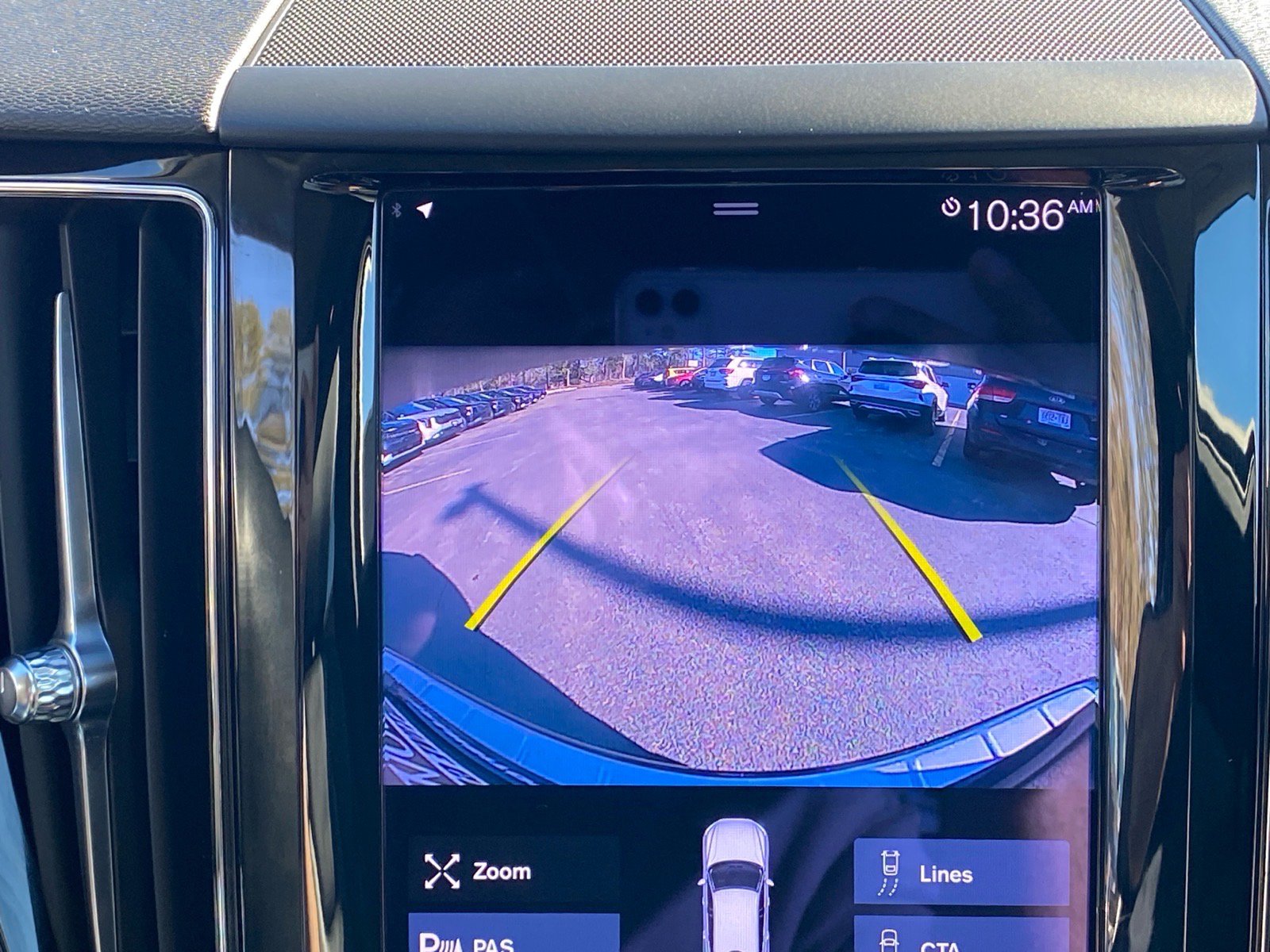 Used 2021 Volvo XC60 T6 Momentum image 16