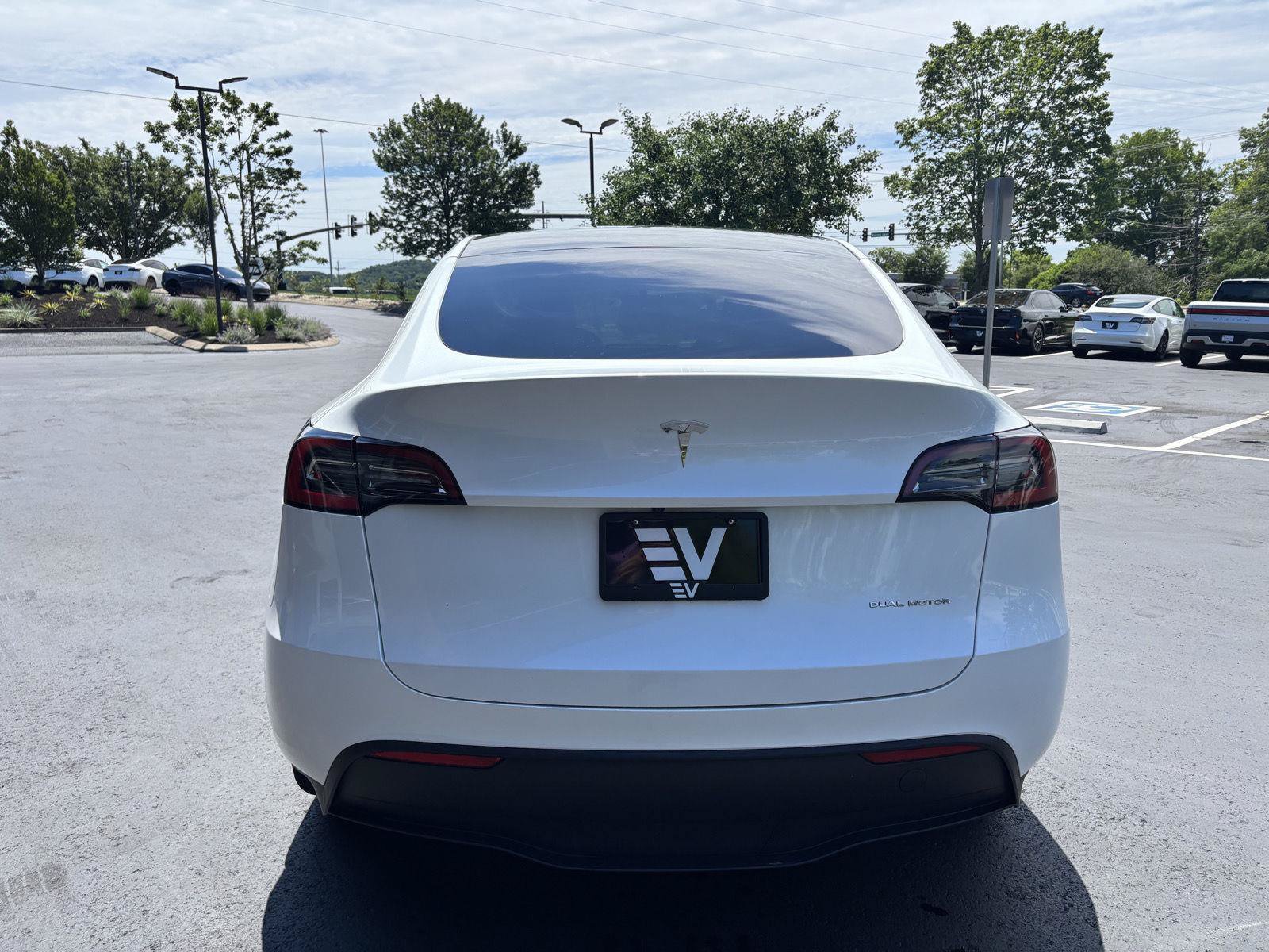 Used 2023 Tesla Model Y Long Range AWD/4WD image 8