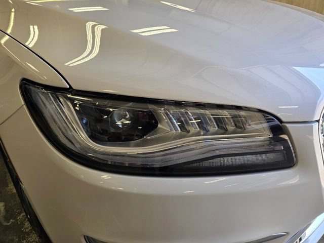 Used 2020 Lincoln MKZ AWD image 4