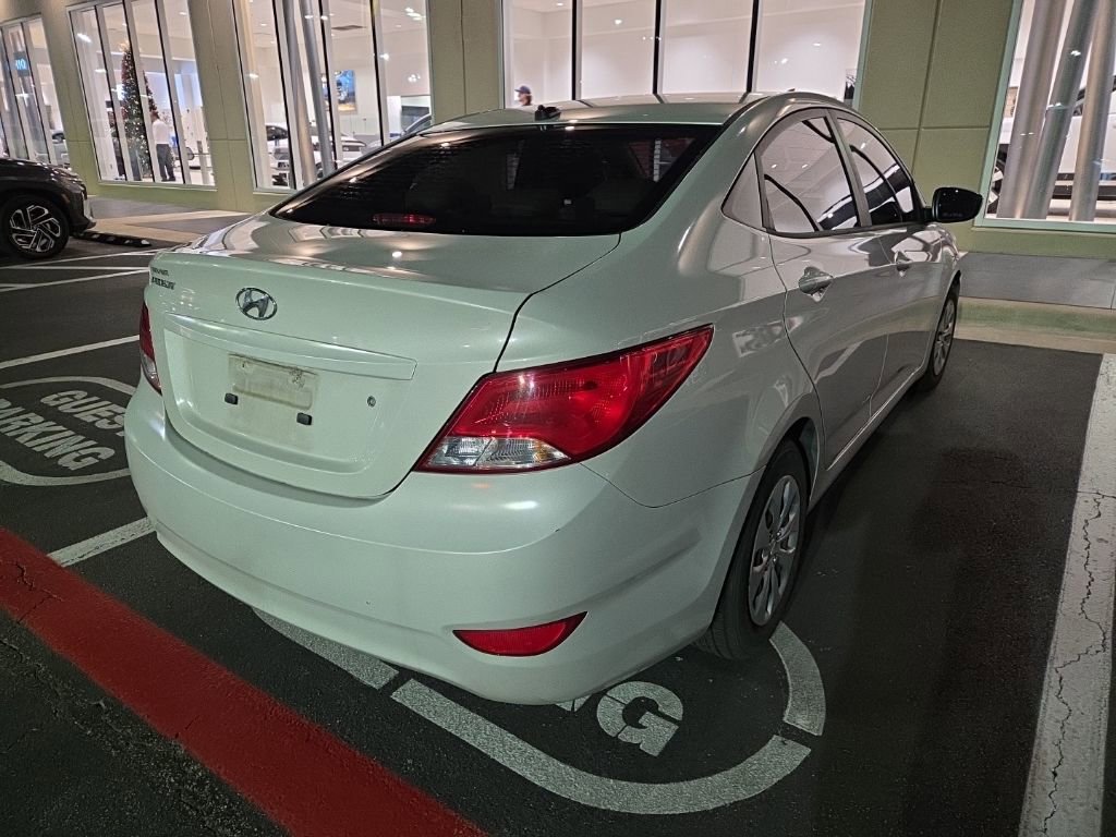 Used 2016 Hyundai Accent SE image 8