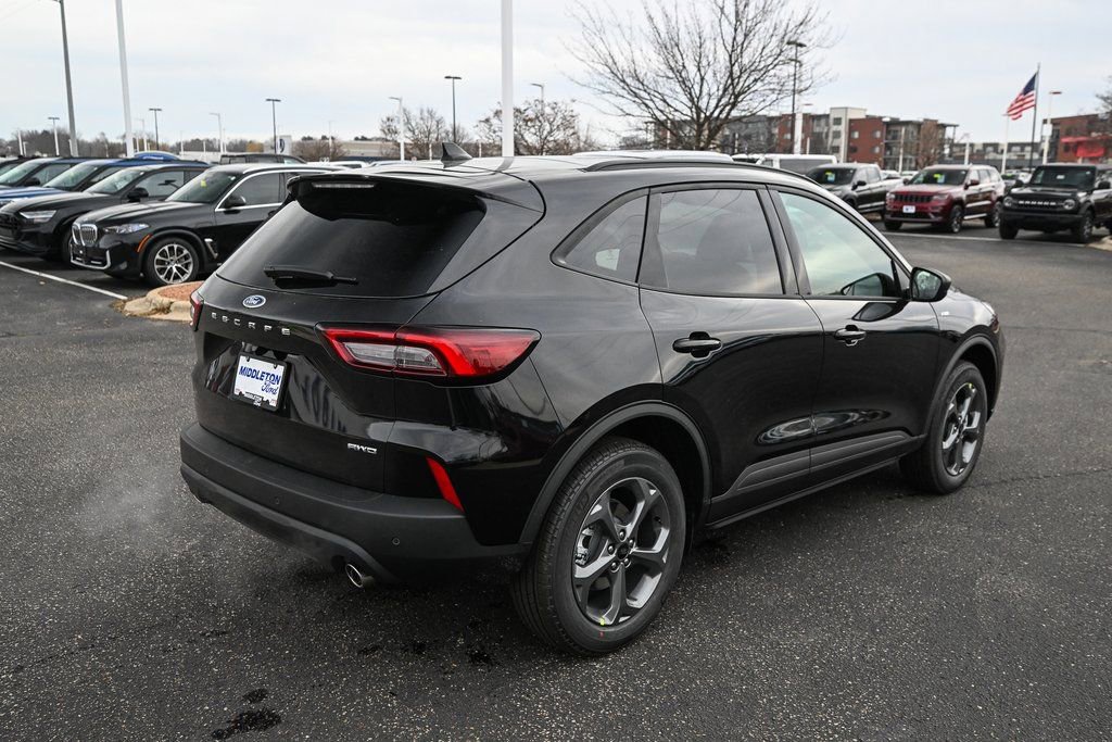 New 2026 Ford Escape ST-Line w/ Tech Pack #1 image 5