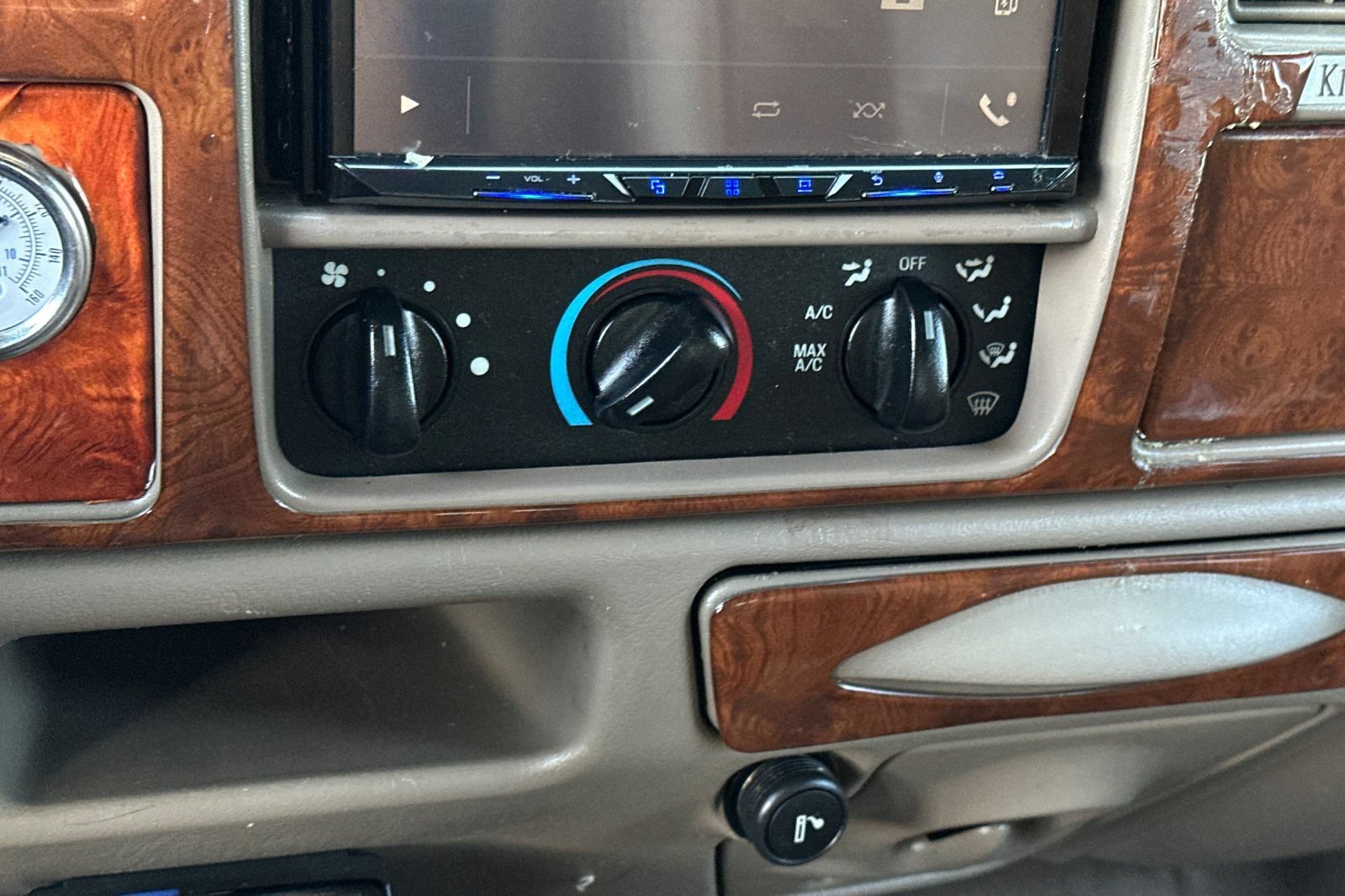 Used 2003 Ford F250 King Ranch AWD/4WD image 18