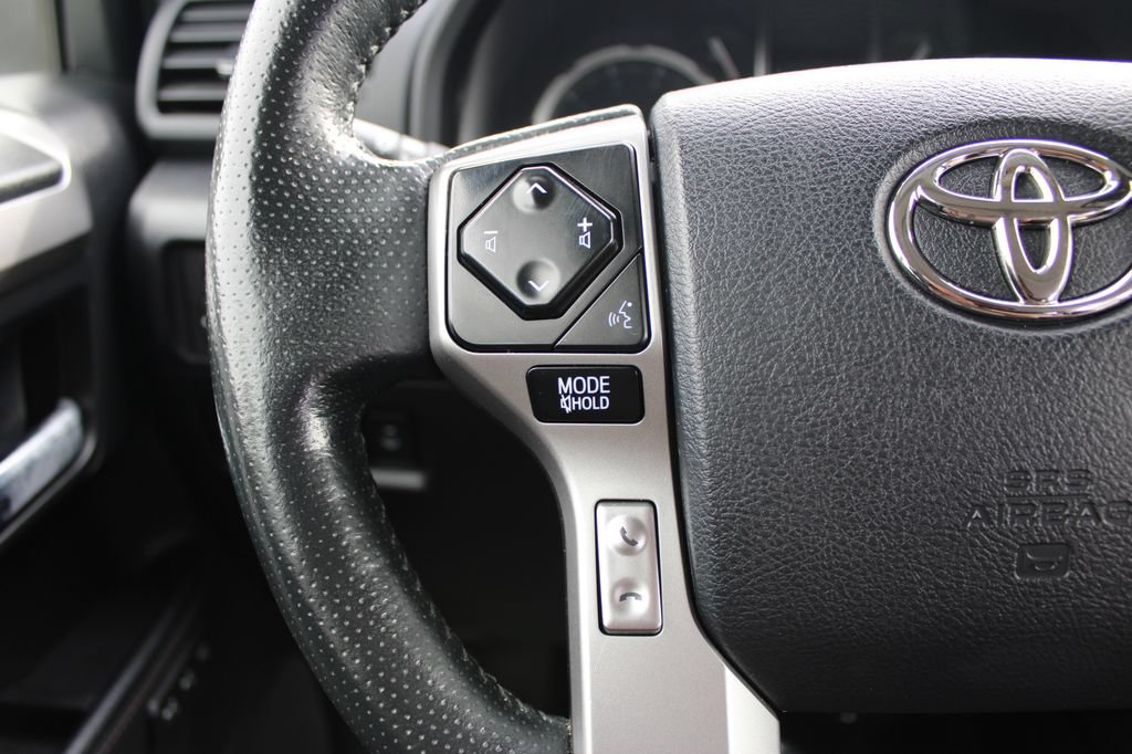 Used 2023 Toyota 4Runner Limited AWD/4WD image 17