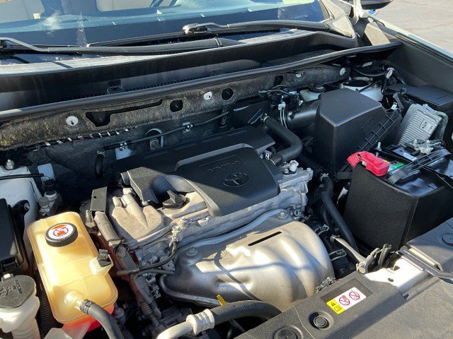 Used 2018 Toyota RAV4 Limited image 10