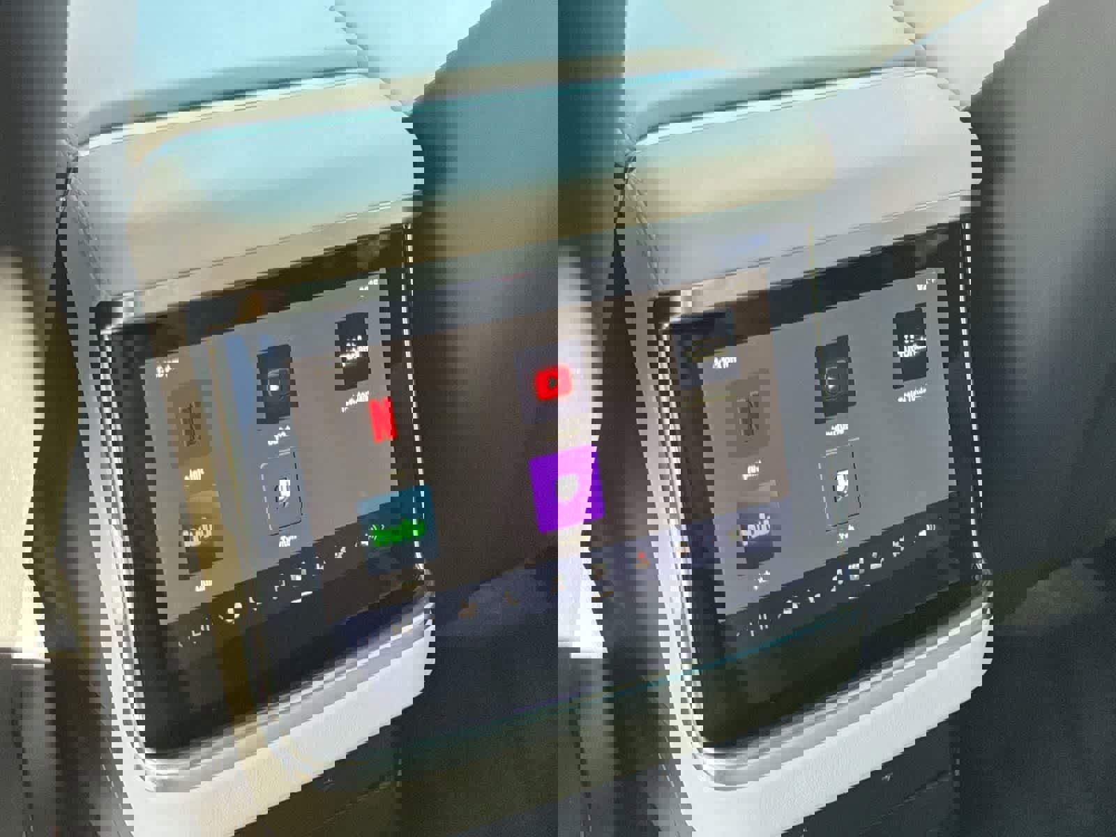 Used 2022 Tesla Model X Plaid image 30