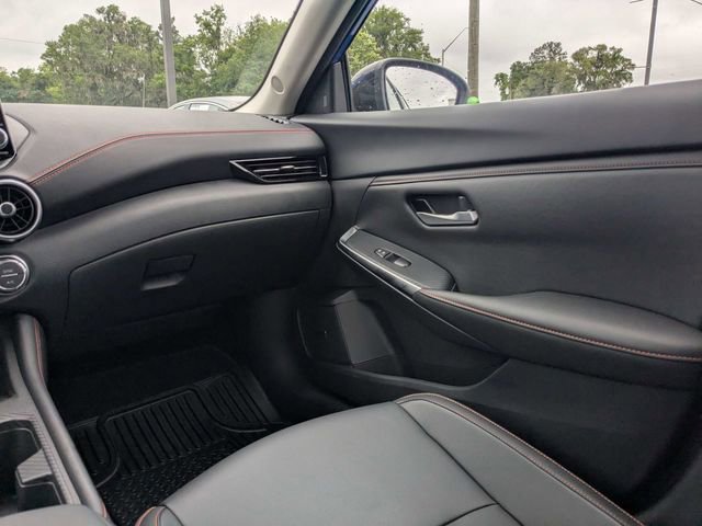 Used 2025 Nissan Sentra SR w/ SR Premium Package FWD image 15