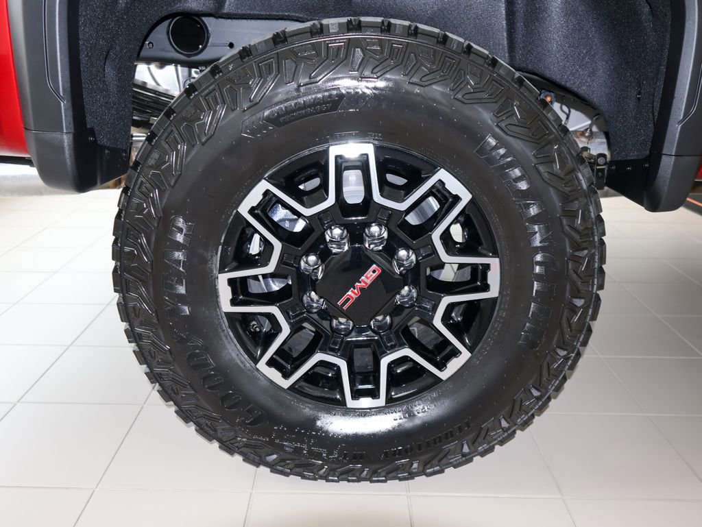 New 2026 GMC Sierra 2500 AT4X w/ LPO, Black Badging Package image 37
