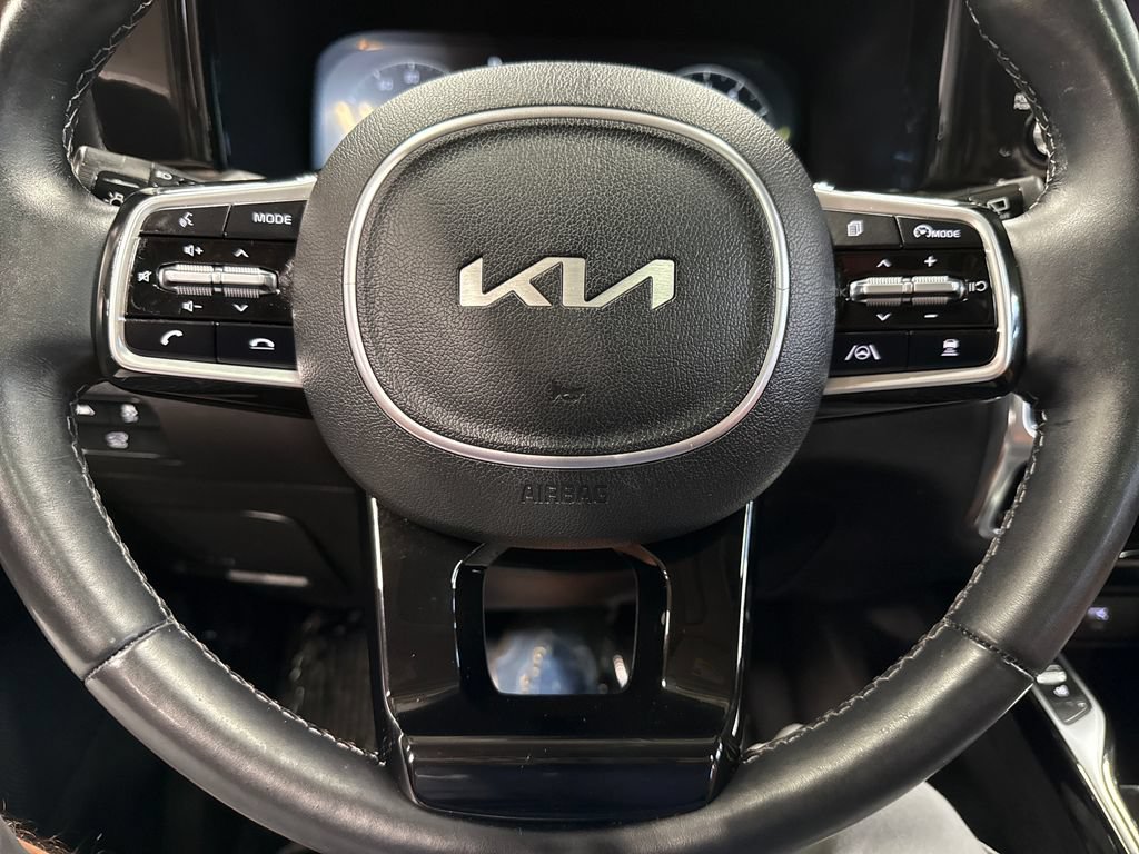 Used 2022 Kia Sorento SX Prestige w/ Rust Color Package AWD/4WD image 19