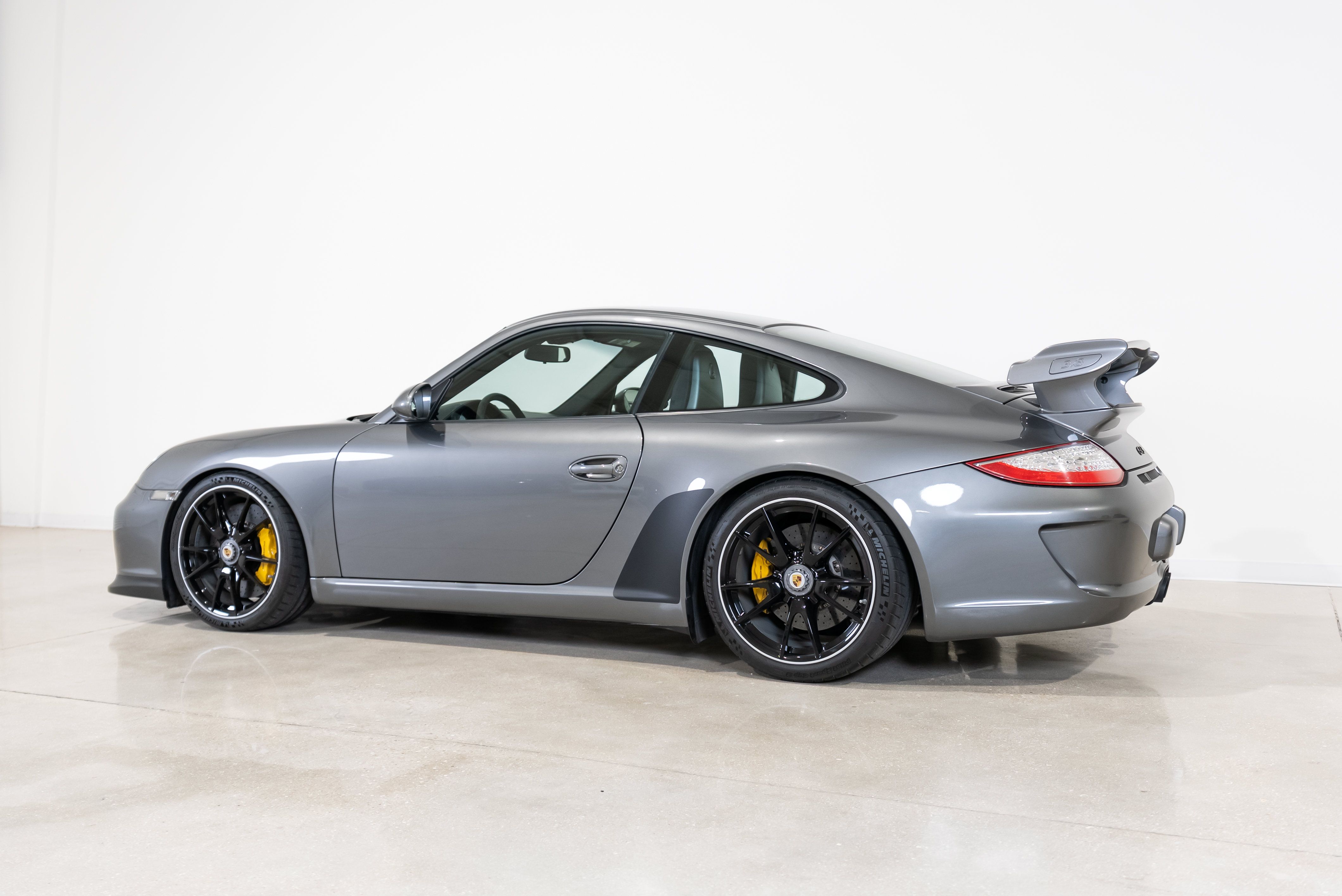 Used 2011 Porsche 911 GT3 RWD image 41