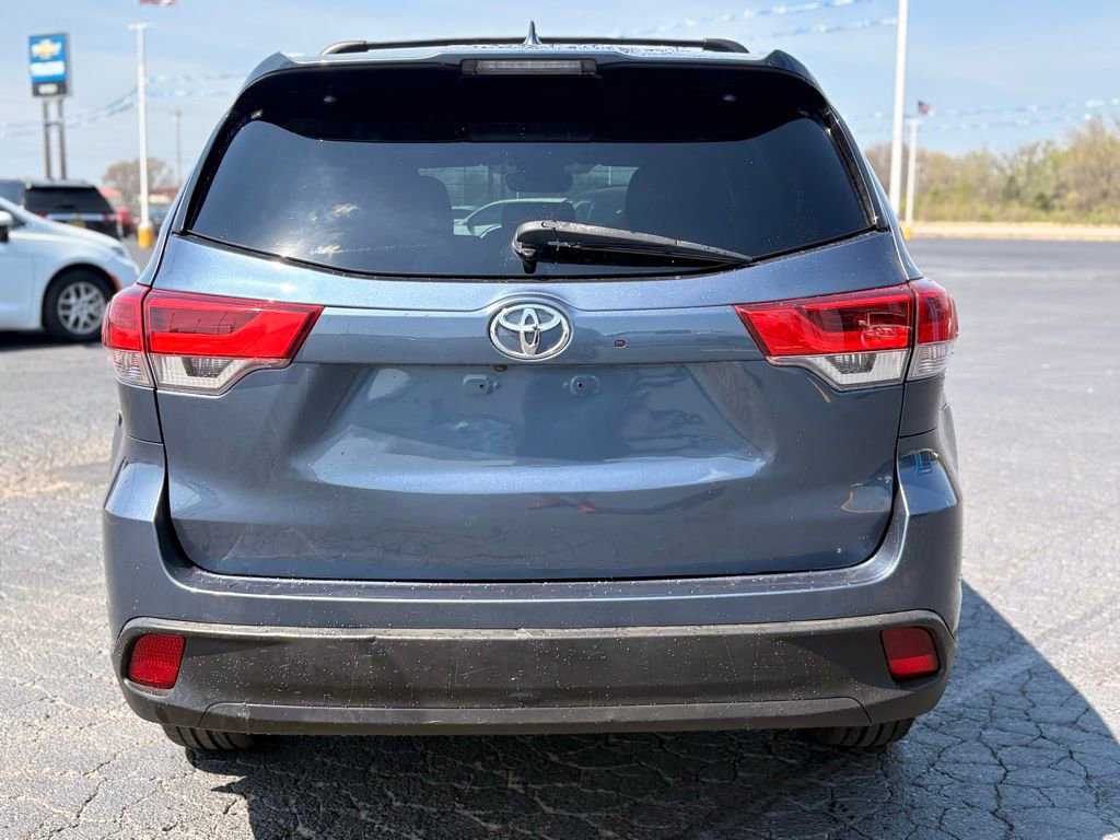 Used 2019 Toyota Highlander XLE image 6