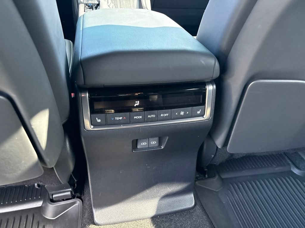 Certified 2024 Lexus GX 550 w/ Accessory Package (Z1) AWD/4WD image 18