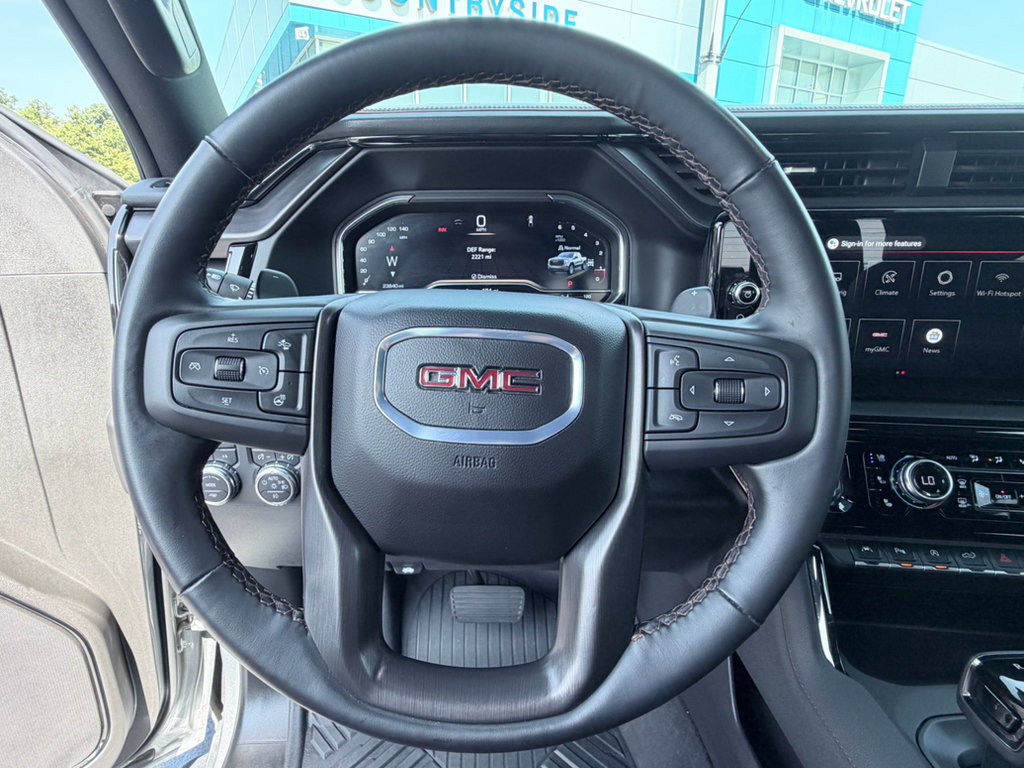 Used 2025 GMC Sierra 1500 AT4 w/ AT4 Premium Package AWD/4WD image 12